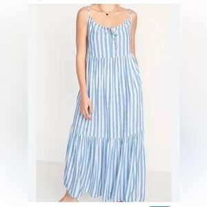 Old Navy Summer Dress in Small (Runs big)